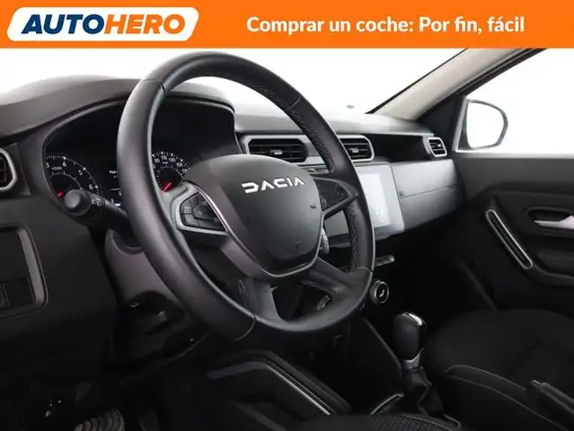 Dacia Duster view 12