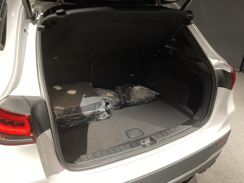Mercedes-Benz GLA 250 e +AMG+MBUX+KAMERA+NAVI+Ambiente+AUT+SHZ — photo 12