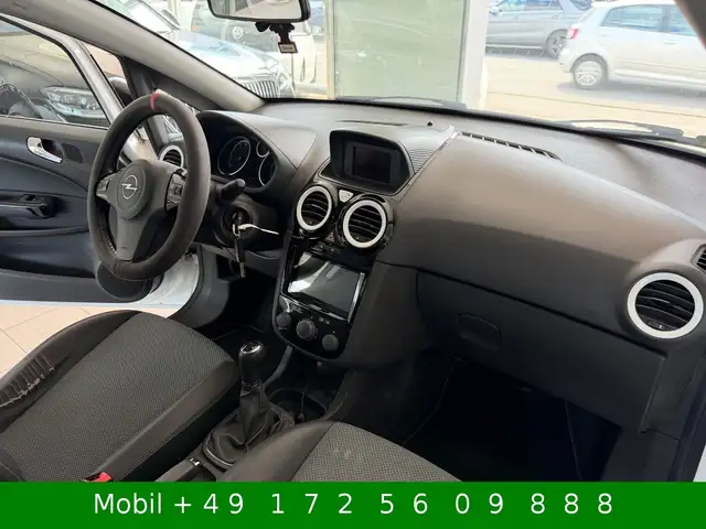 Opel Corsa view 13