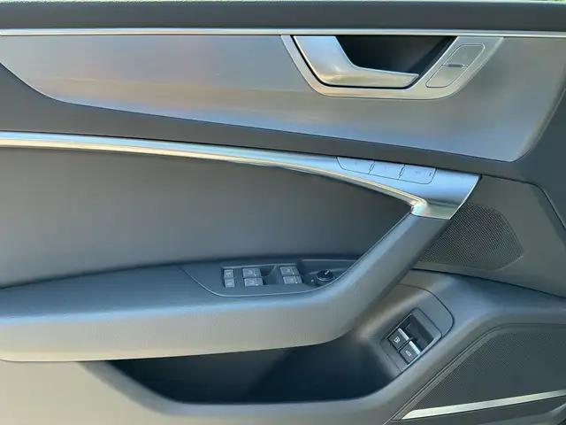 Audi A6 view 15
