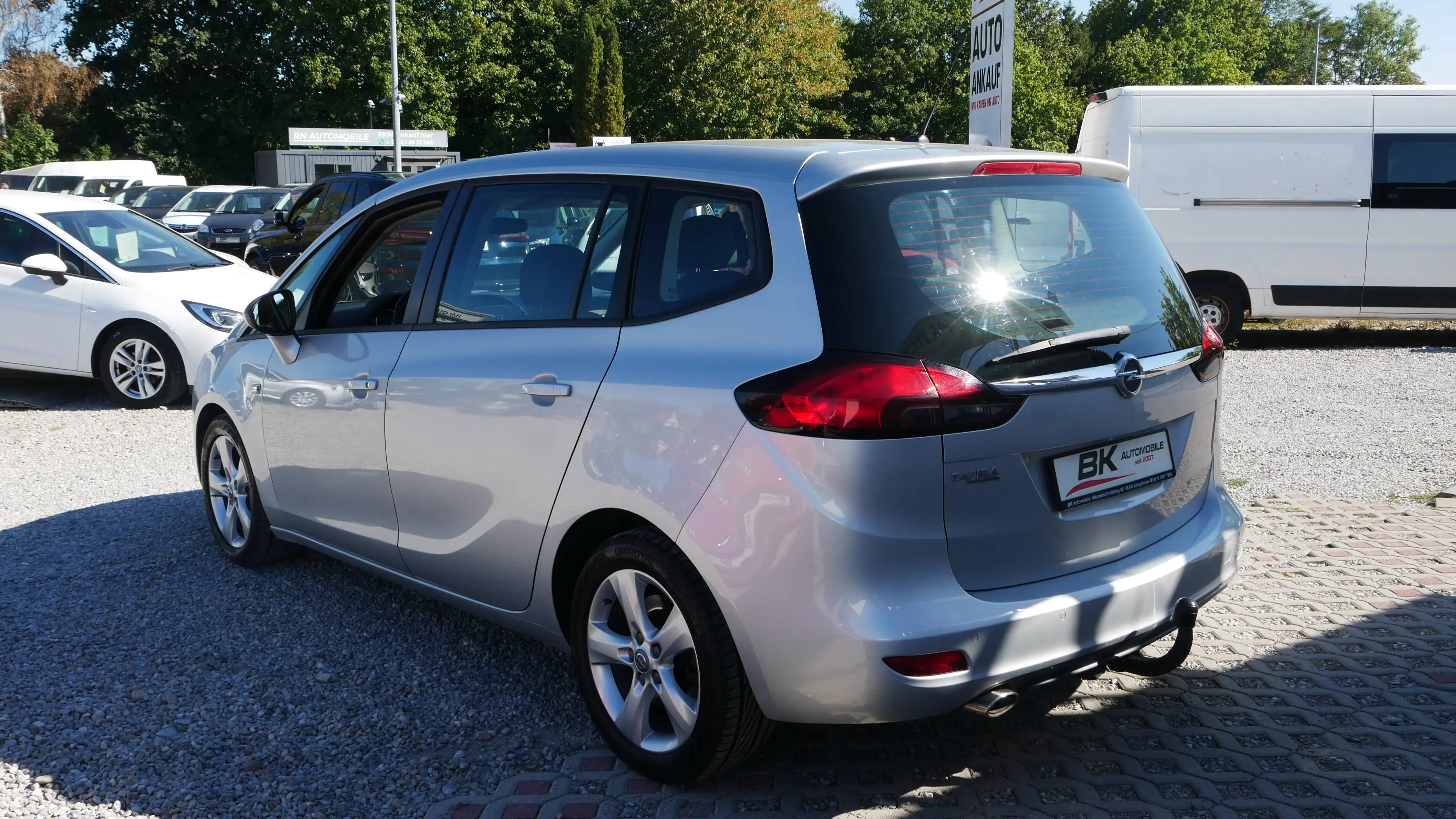 Opel Zafira Tourer Automatikgetriebe Scheckheft TÜV,- Kundendienst Neu Lenkrad,- Sitzheizung — photo 5