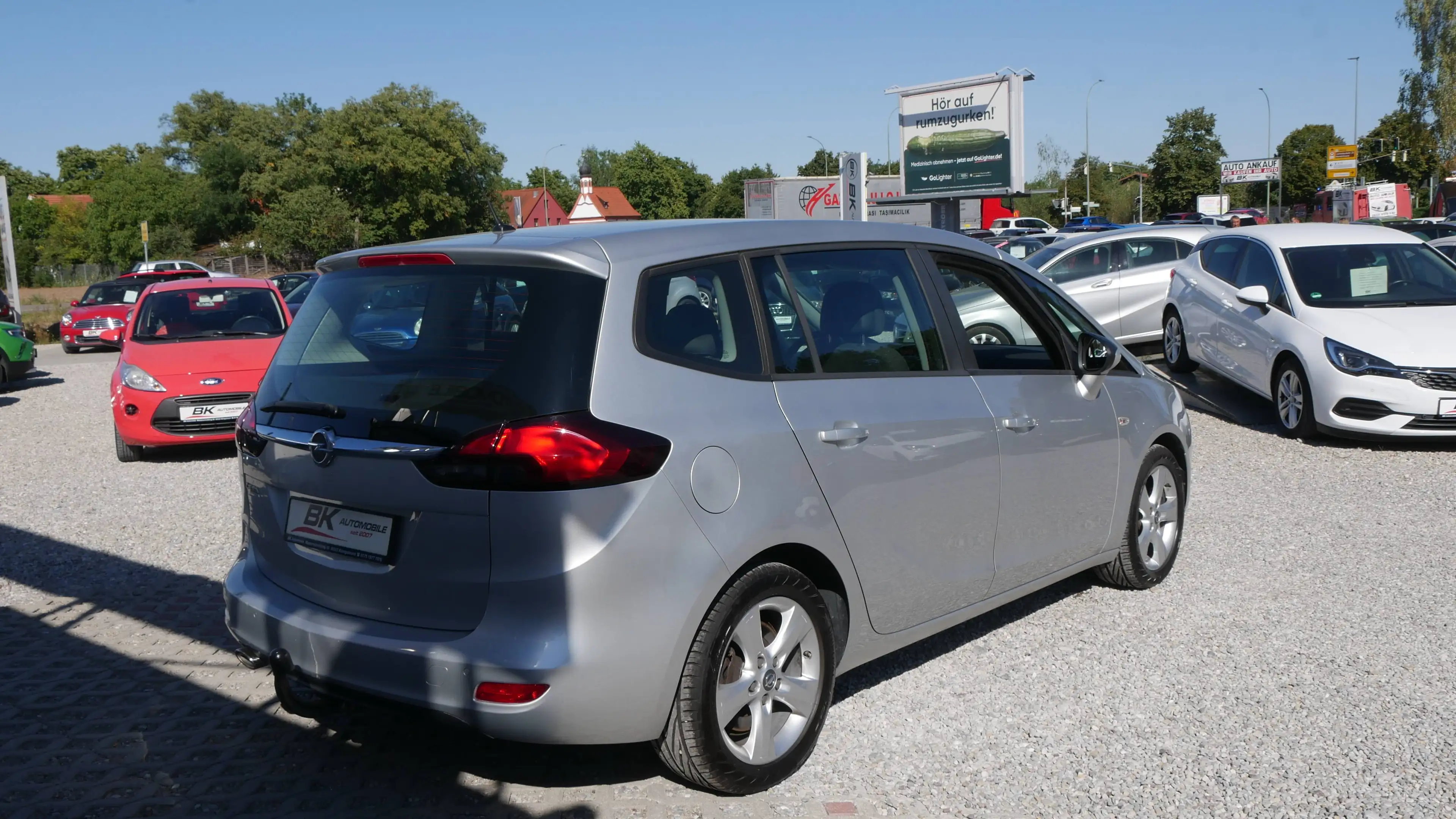 Opel Zafira Tourer Automatikgetriebe Scheckheft TÜV,- Kundendienst Neu Lenkrad,- Sitzheizung — photo 3