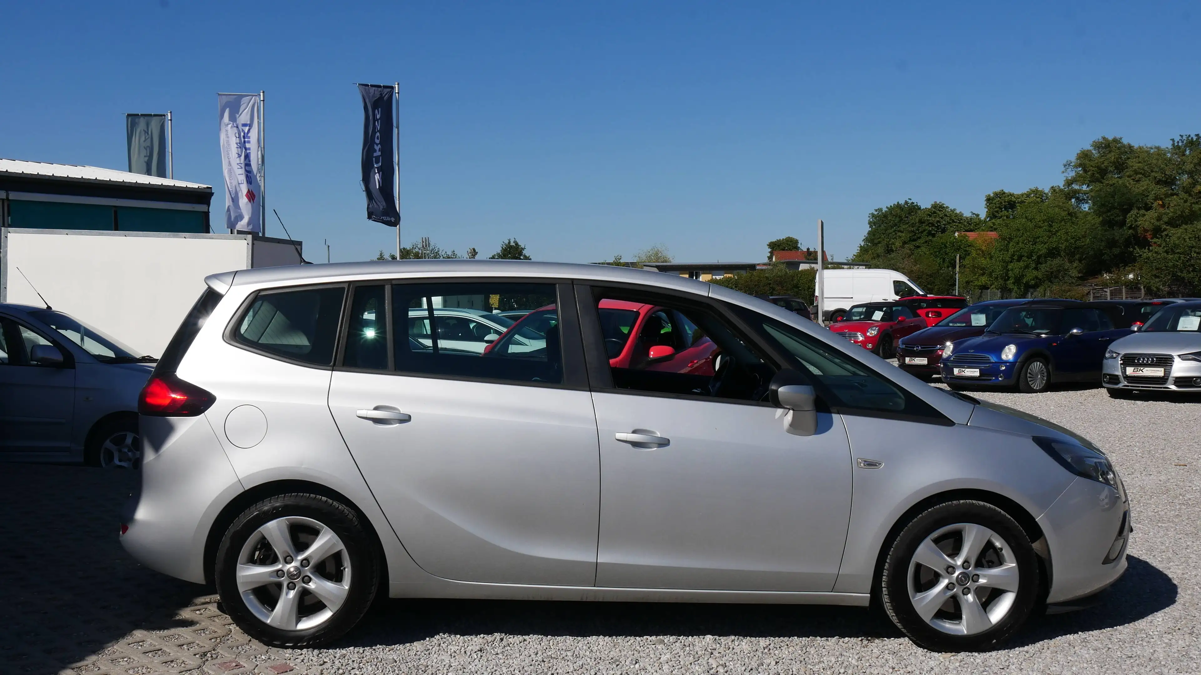 Opel Zafira Tourer Automatikgetriebe Scheckheft TÜV,- Kundendienst Neu Lenkrad,- Sitzheizung — photo 2