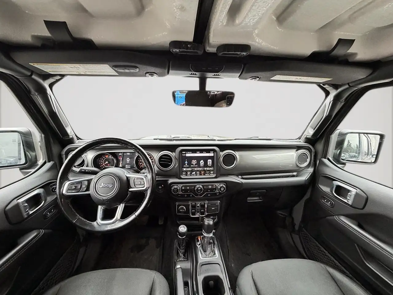 Jeep Wrangler снимка Jeep Wrangler