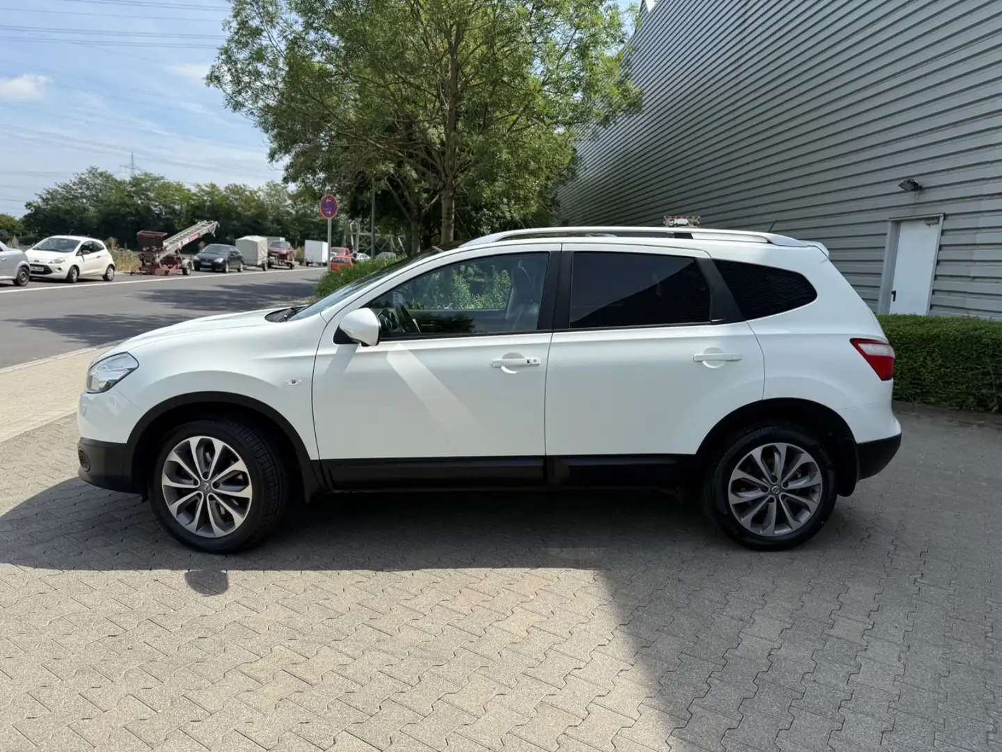 Nissan Qashqai +2 360 4X4 Sound Bose Weiß - 2