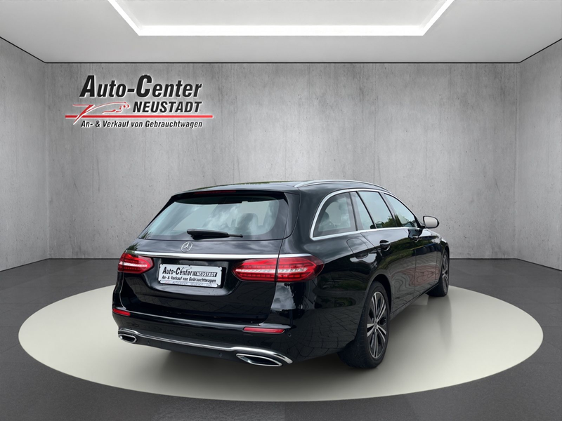 Mercedes-Benz E 400 d T-Modell 4Matic HUD/ACC/BURMESTER/LED — photo 3
