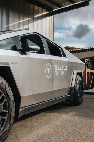 Tesla Cybertruck Cybertruck "foundation series" EU Zulassung Ansicht 12