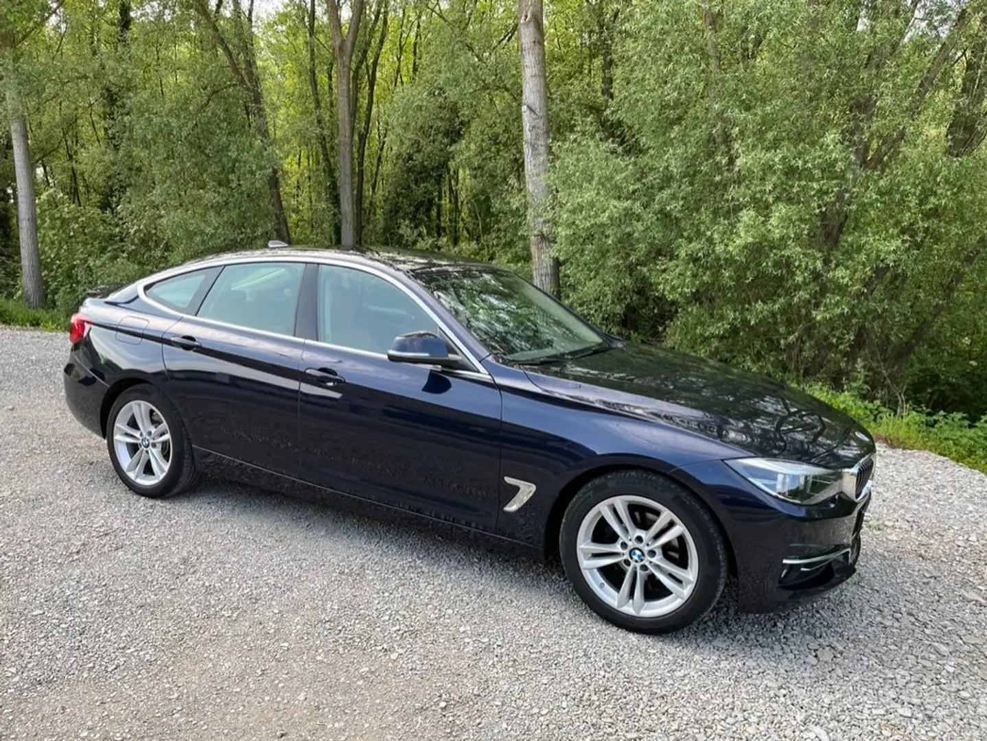 BMW 318 D GT 136PK 2020 54.545KM  22.727 € ex btw Bleu - 2