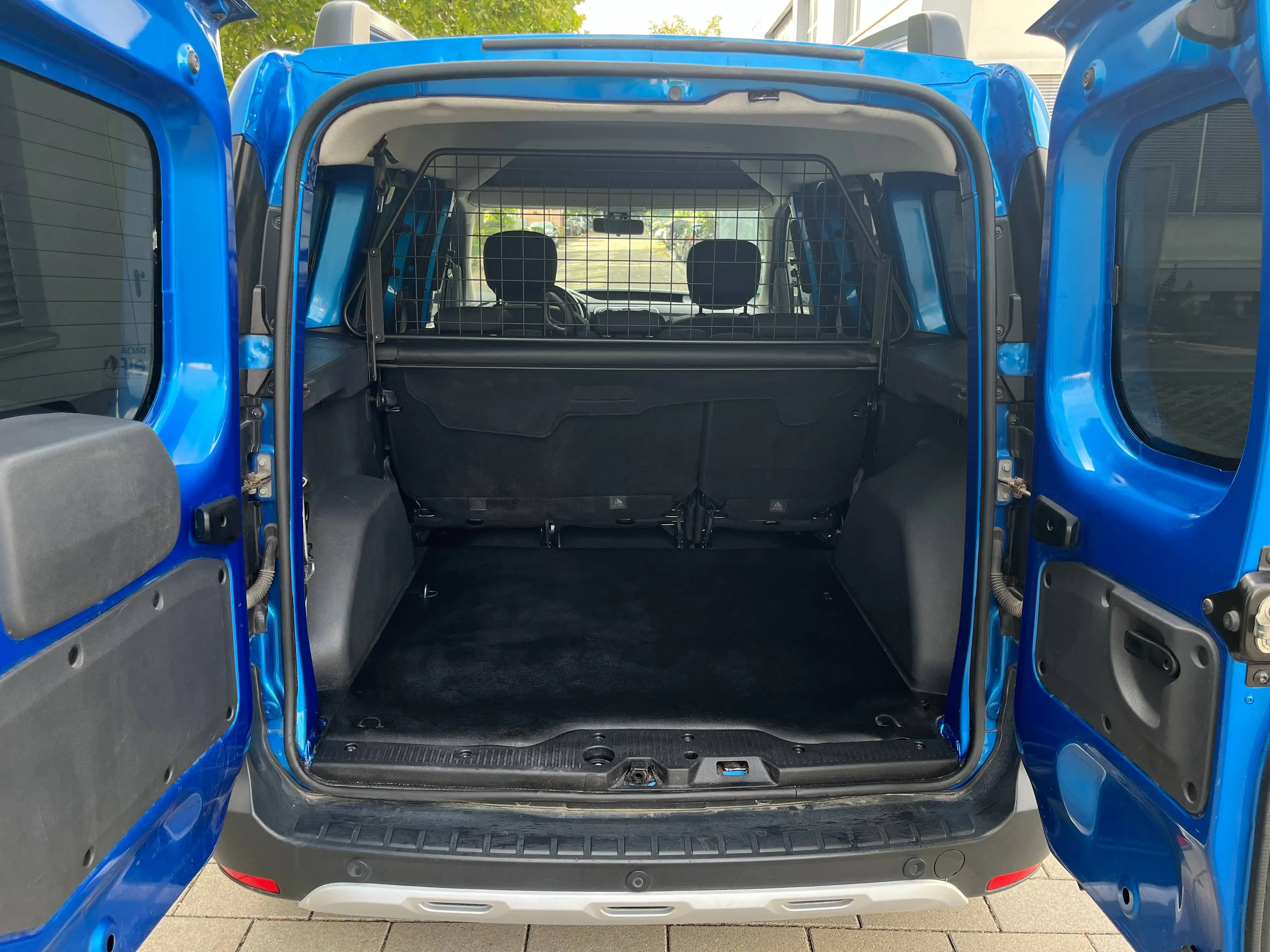 Dacia Dokker Stepway/ 1-Hand Nur/ 53000 T KM/Euro6/ klima / NAVI / TOP Zustand — photo 8
