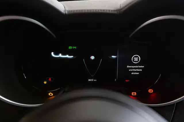 Alfa Romeo Stelvio Veloce 2,2 16V 210 AT8 Q4 Ansicht 7