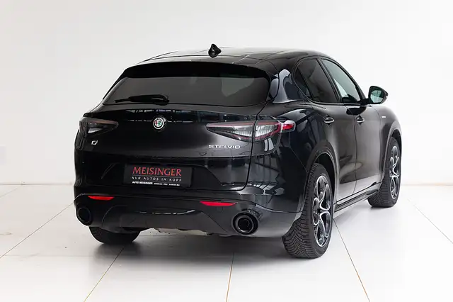 Alfa Romeo Stelvio Veloce 2,2 16V 210 AT8 Q4 Ansicht 2