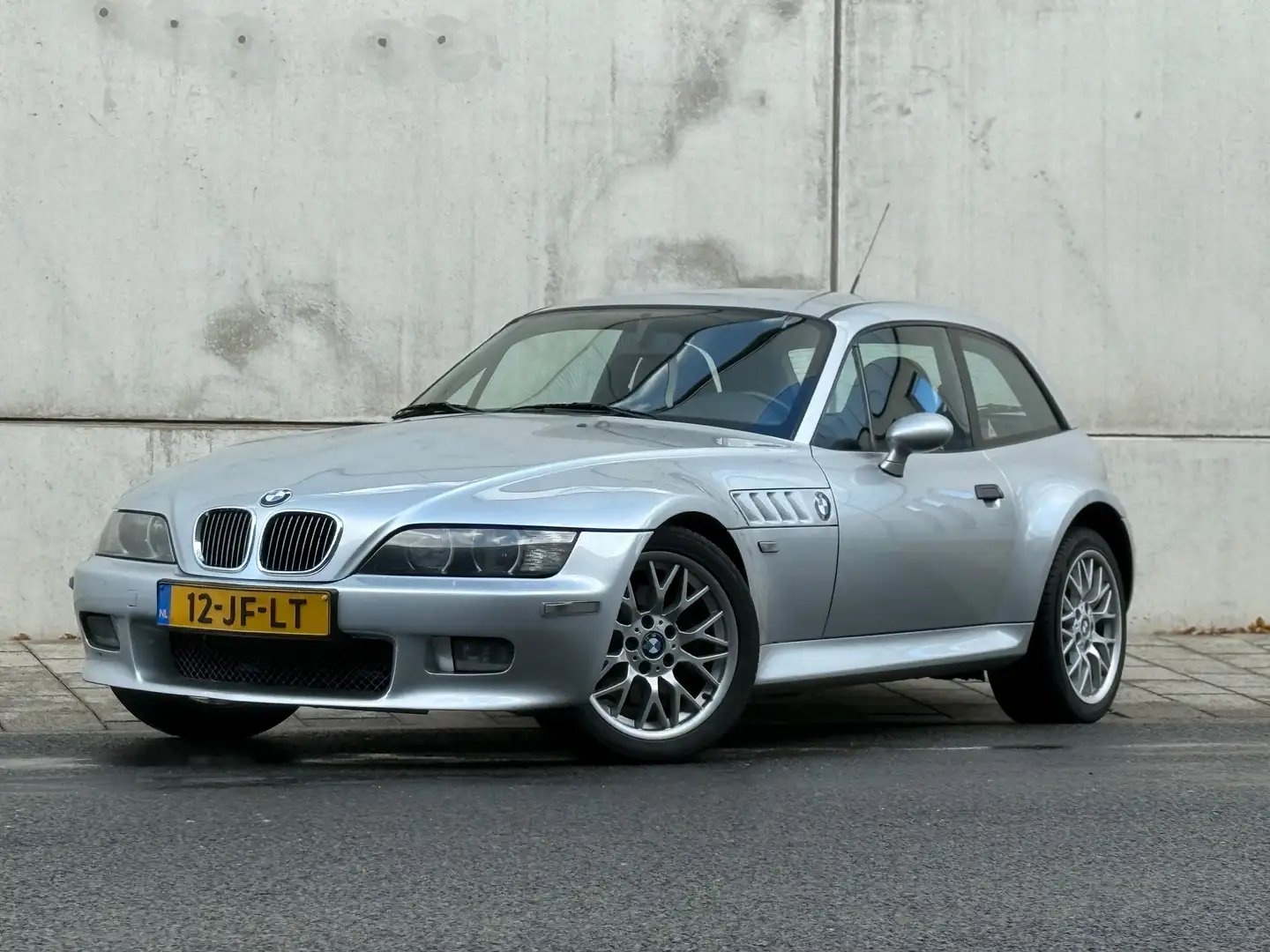 BMW Z3 Coupé 3.0i M-Sport, handgeschakeld, 1 eigenaar! Zilver - 2
