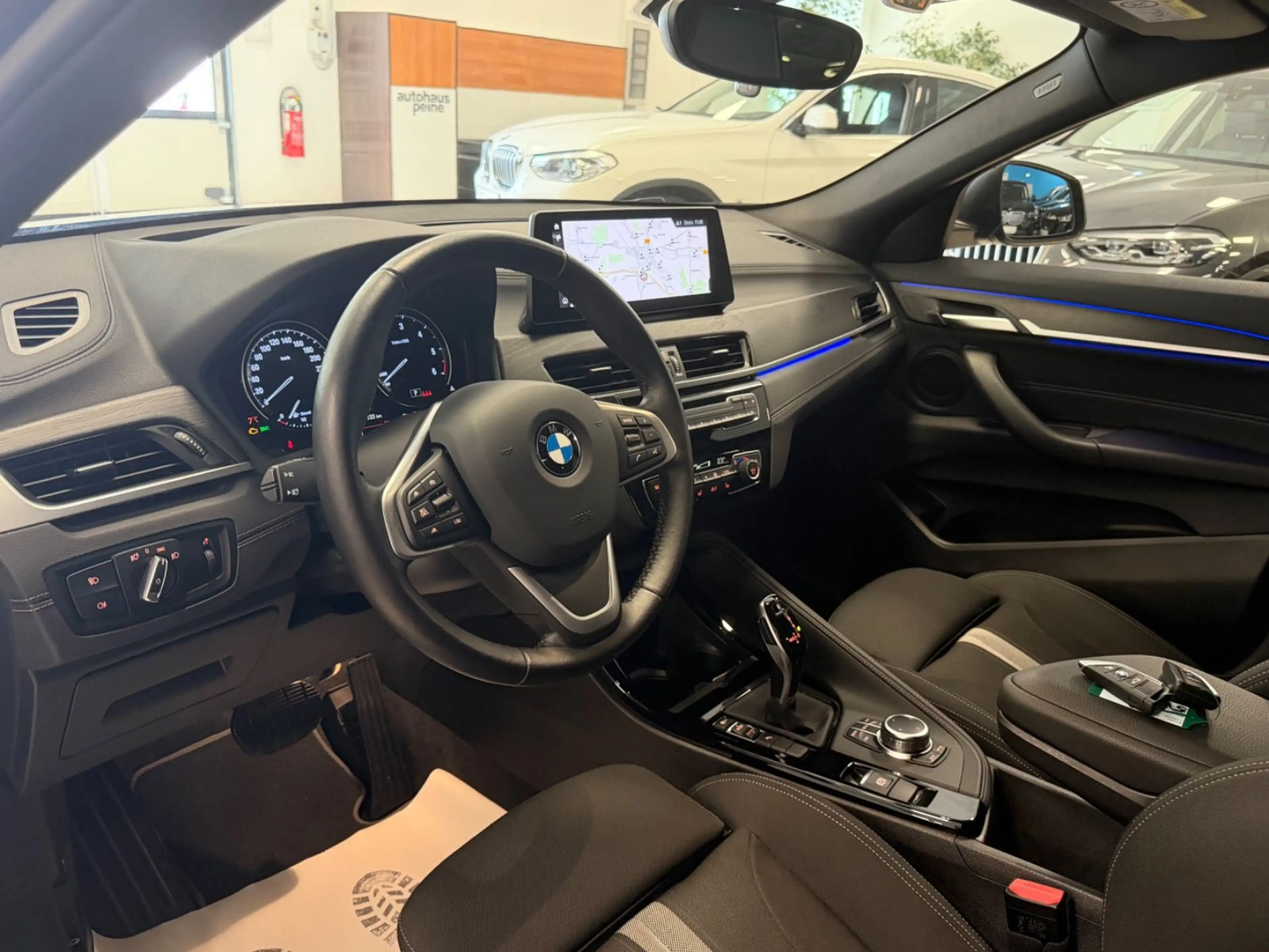 BMW X2 20d Aut/KeyLes/Park&DrivAs/HUD/LED/SpSitzMem — photo 15
