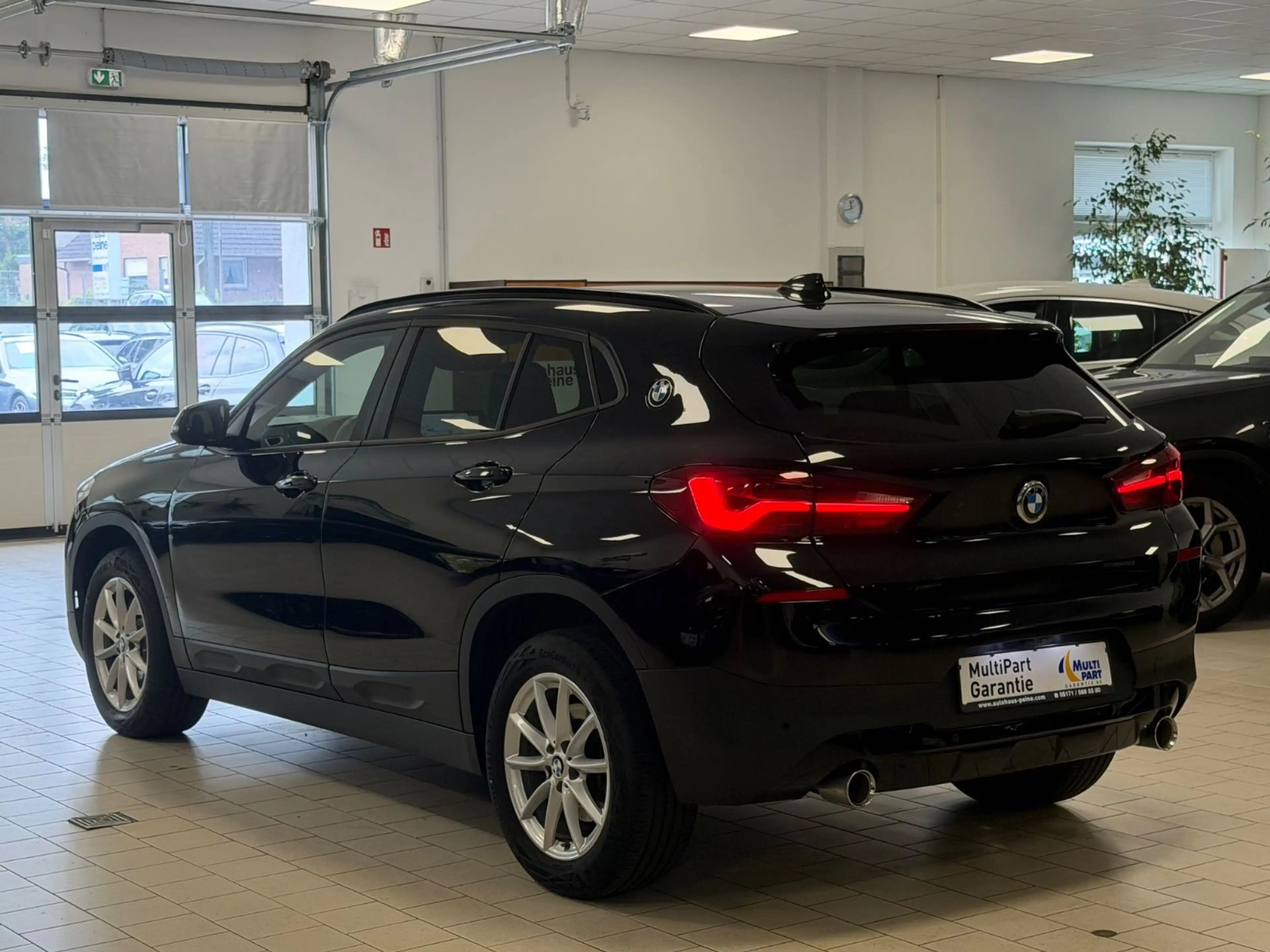 BMW X2 20d Aut/KeyLes/Park&DrivAs/HUD/LED/SpSitzMem — photo 8
