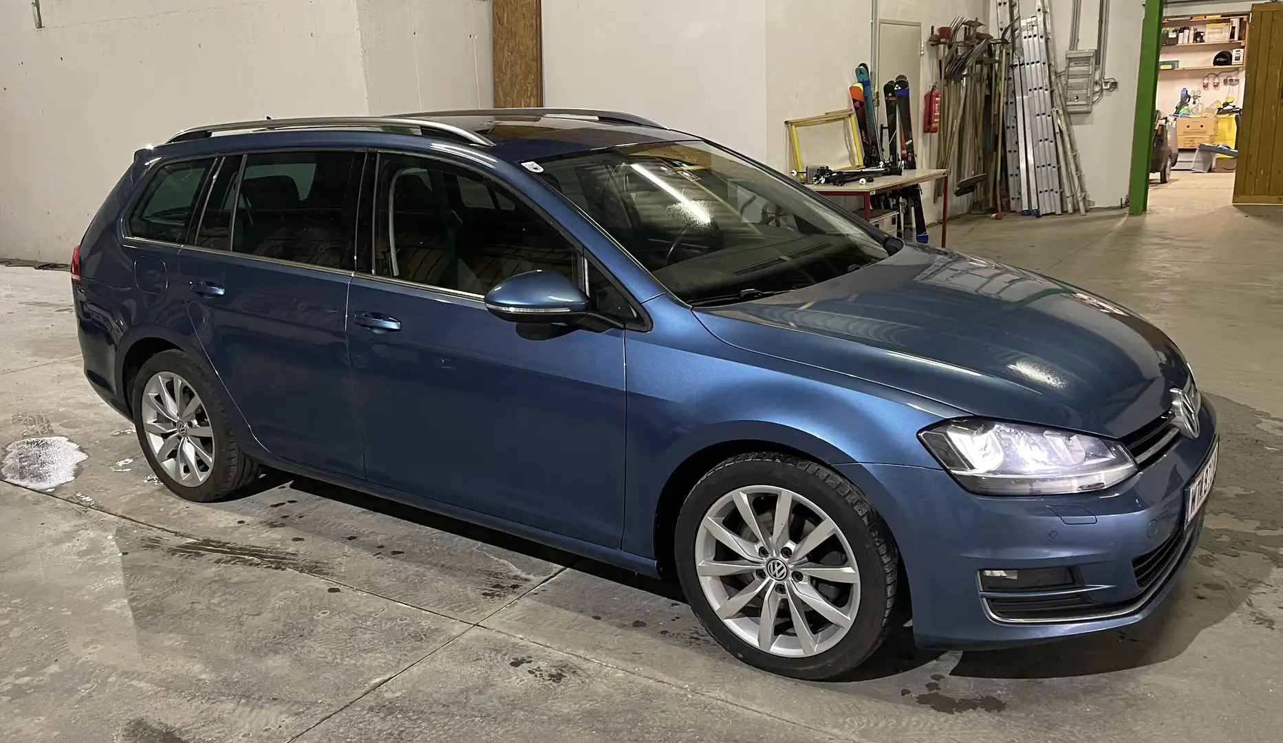 Volkswagen Golf Variant Golf Variant Highline Sky BMT 1,6 TDI DSG Standheizung AHK Blau - 1