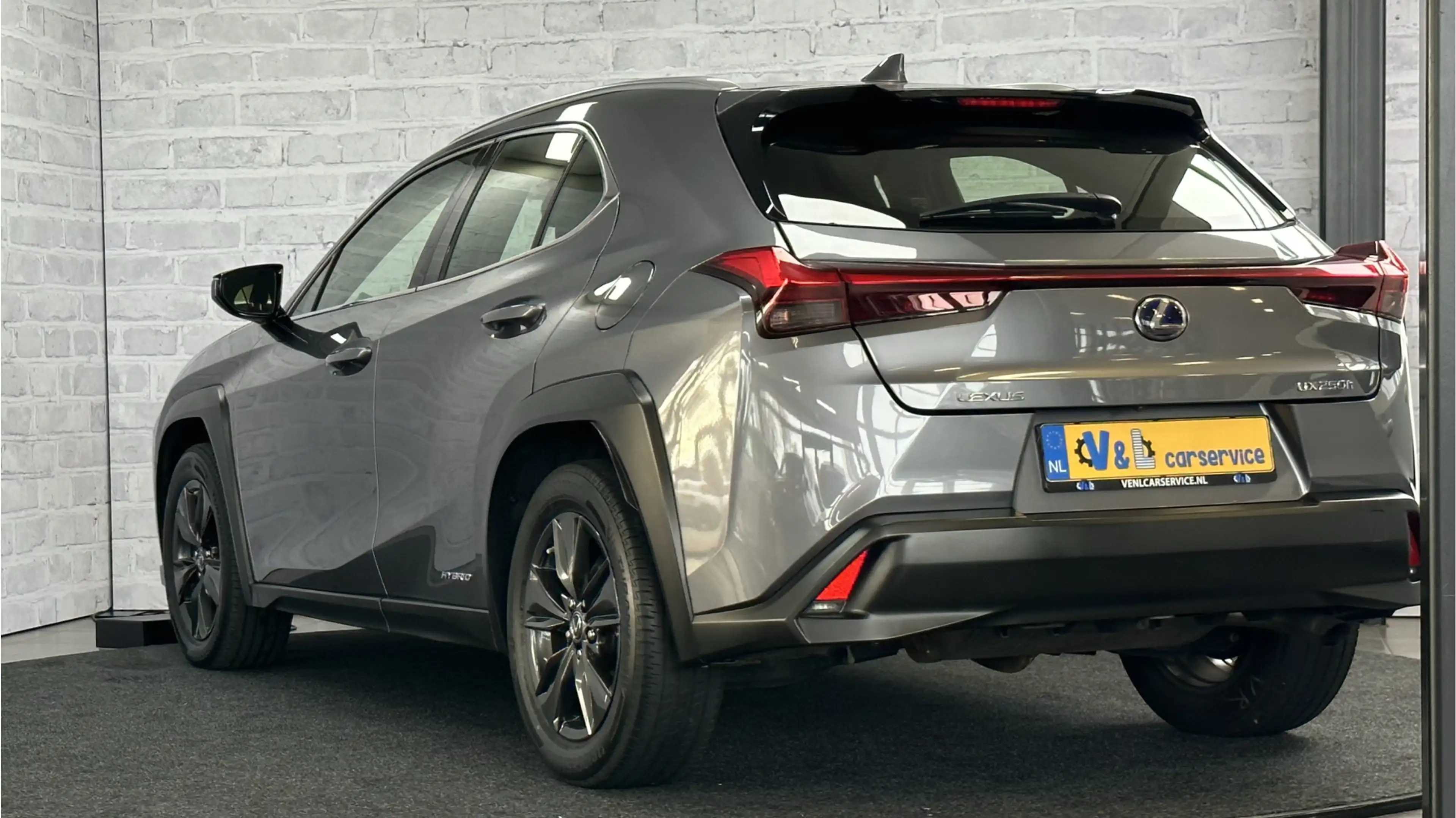 Lexus UX 250h First Edition VERKOCHT! Stoel/stuur verwr. Carpaly — photo 10