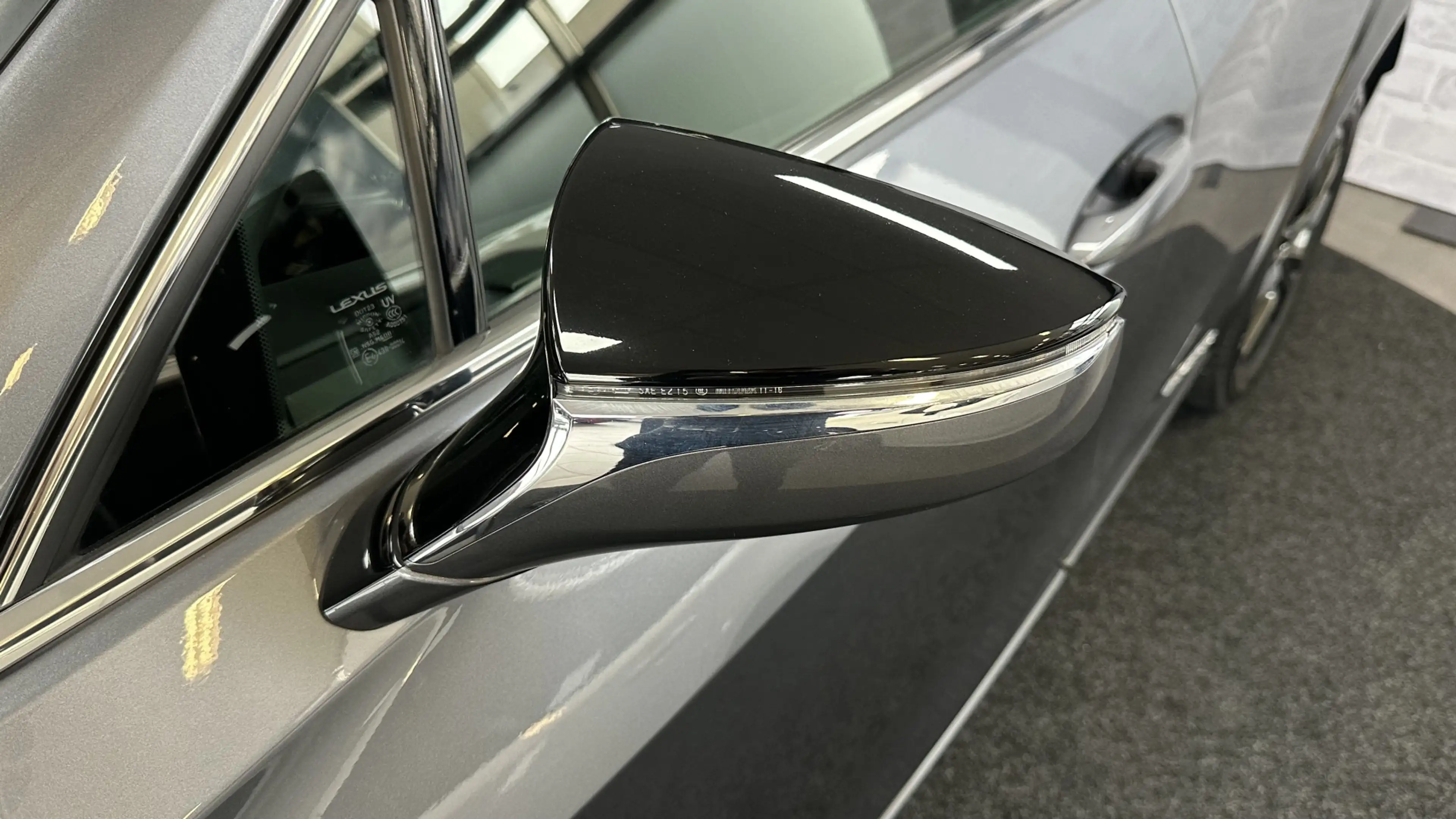 Lexus UX 250h First Edition VERKOCHT! Stoel/stuur verwr. Carpaly — photo 6