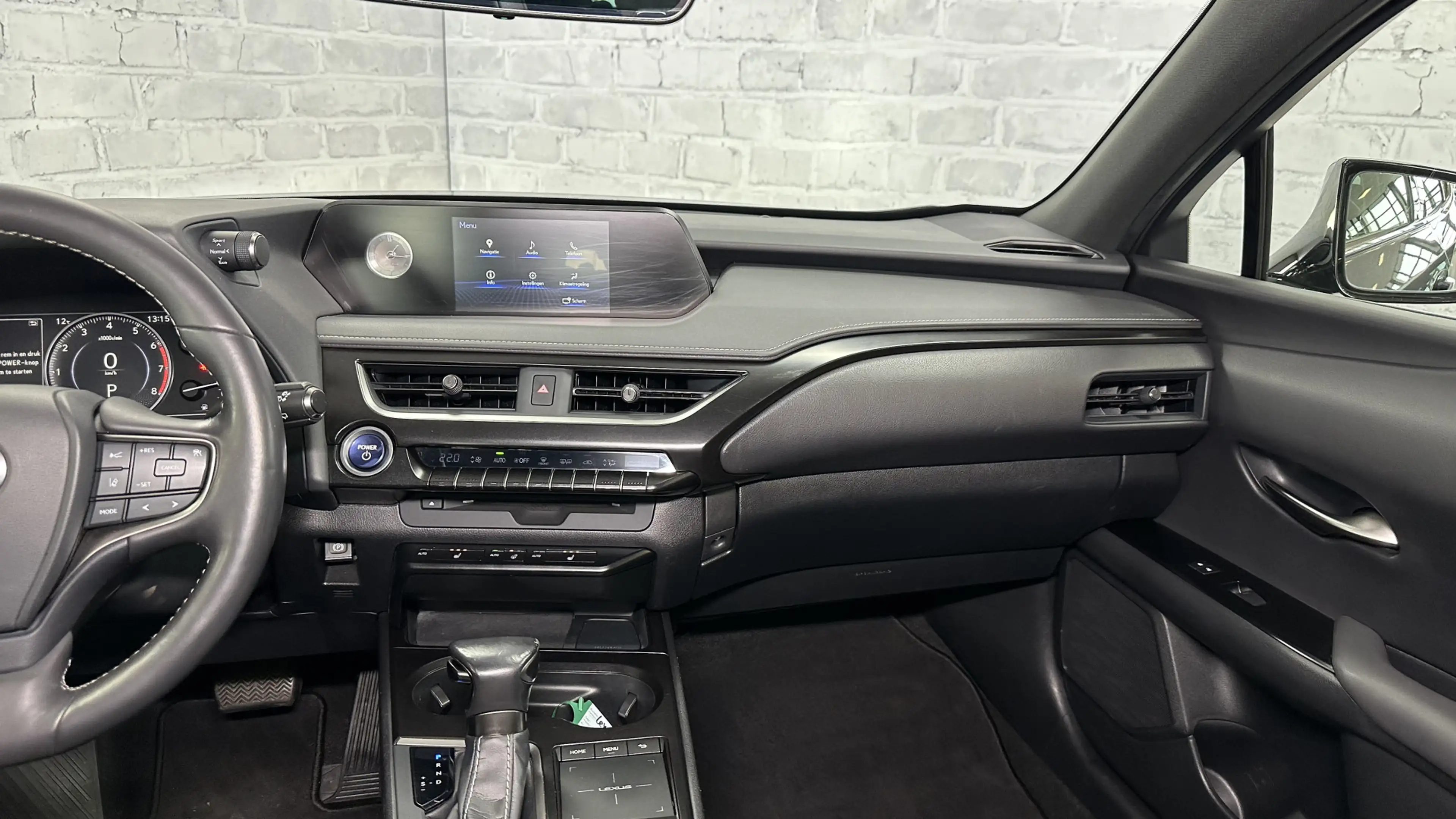 Lexus UX 250h First Edition VERKOCHT! Stoel/stuur verwr. Carpaly — photo 28