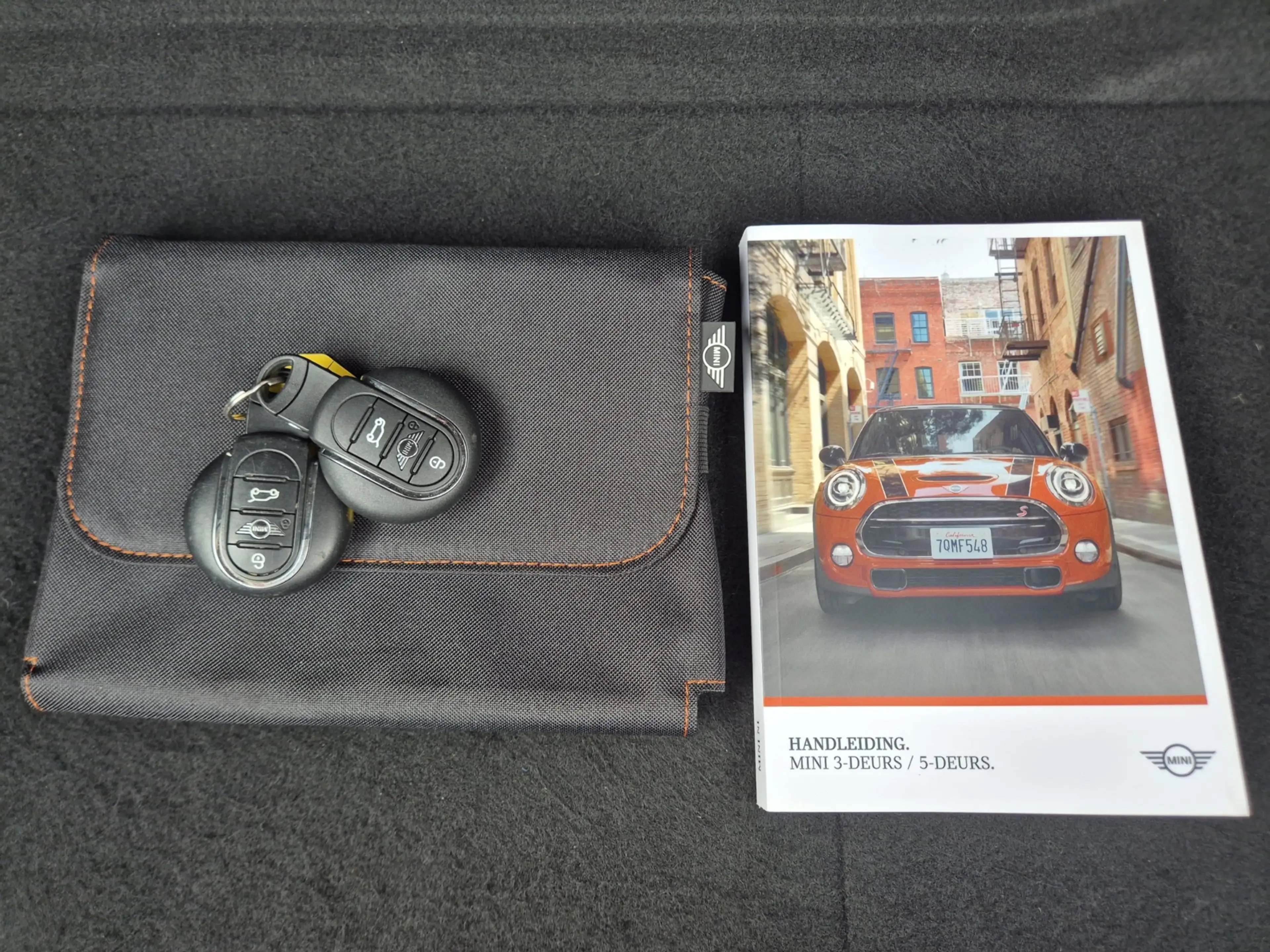 MINI One 1.5 5-deurs, NAP, 17 inch, PDC, Climate Control — photo 26