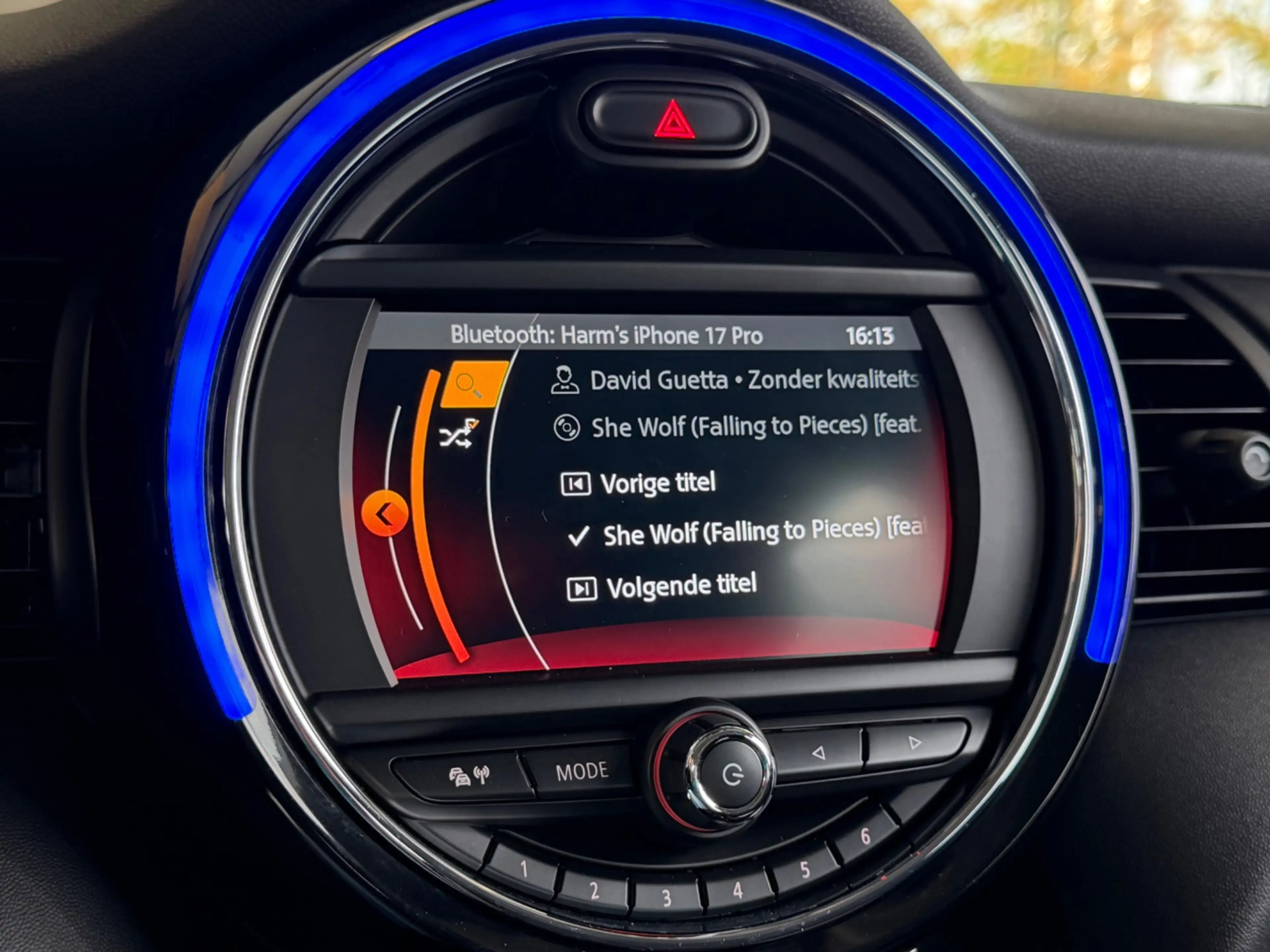 MINI One 1.5 5-deurs, NAP, 17 inch, PDC, Climate Control — photo 15