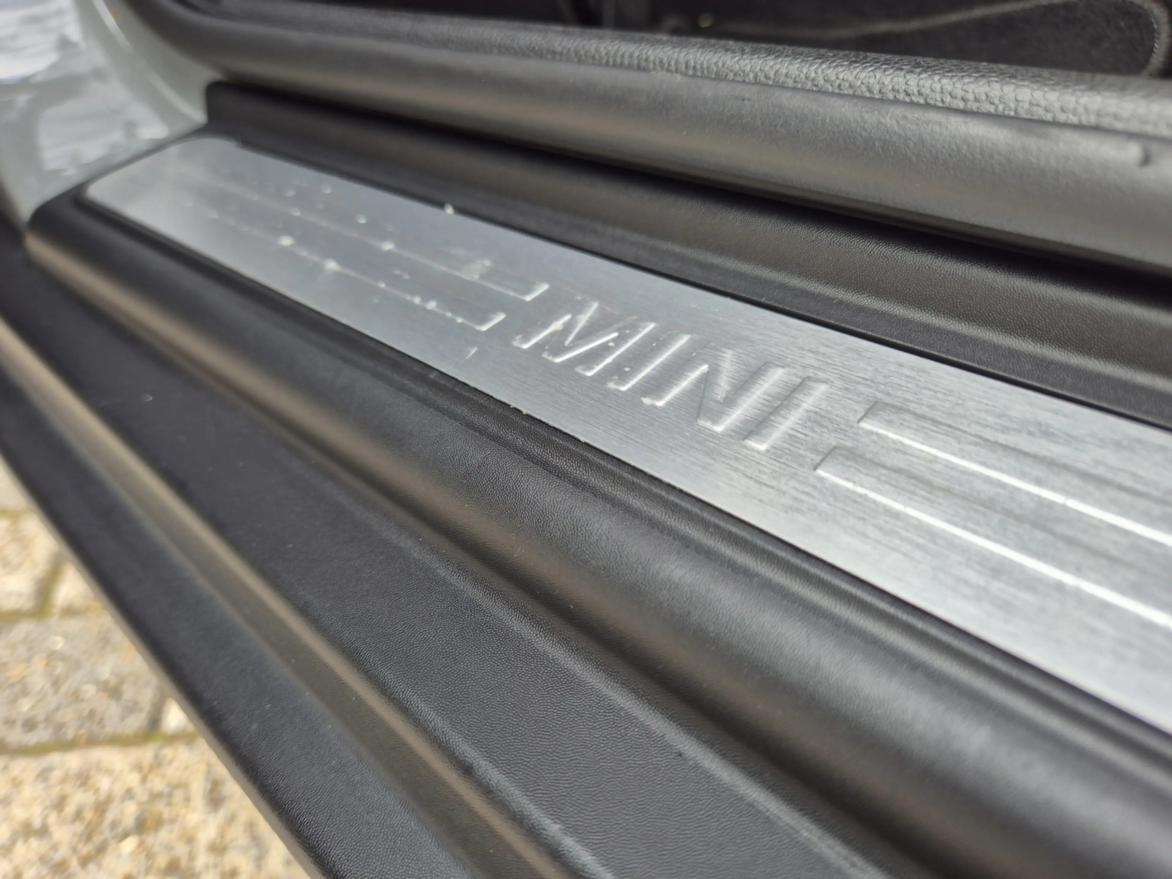 MINI One 1.5 5-deurs, NAP, 17 inch, PDC, Climate Control — photo 36