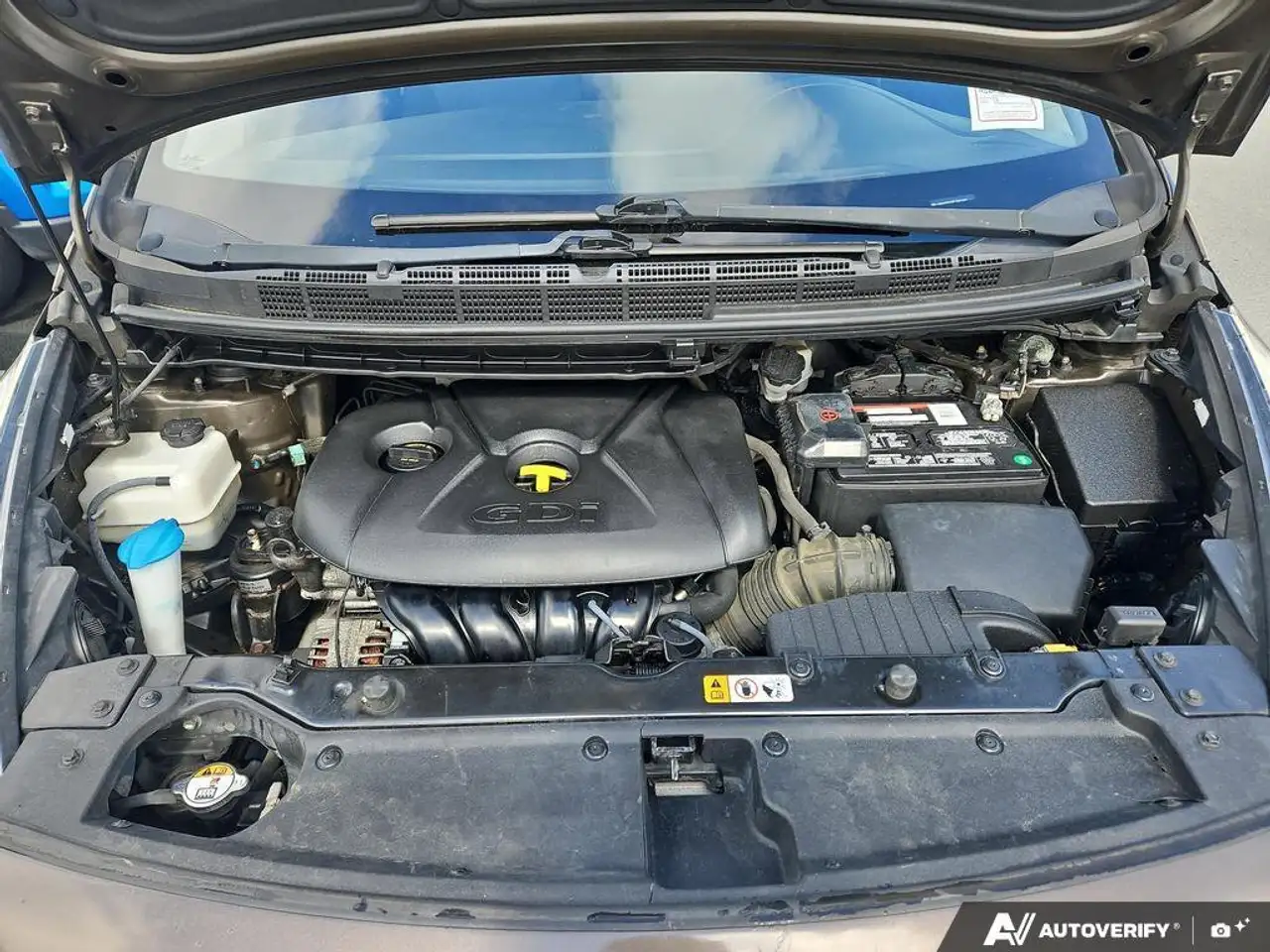 Kia Rondo снимка Kia Rondo