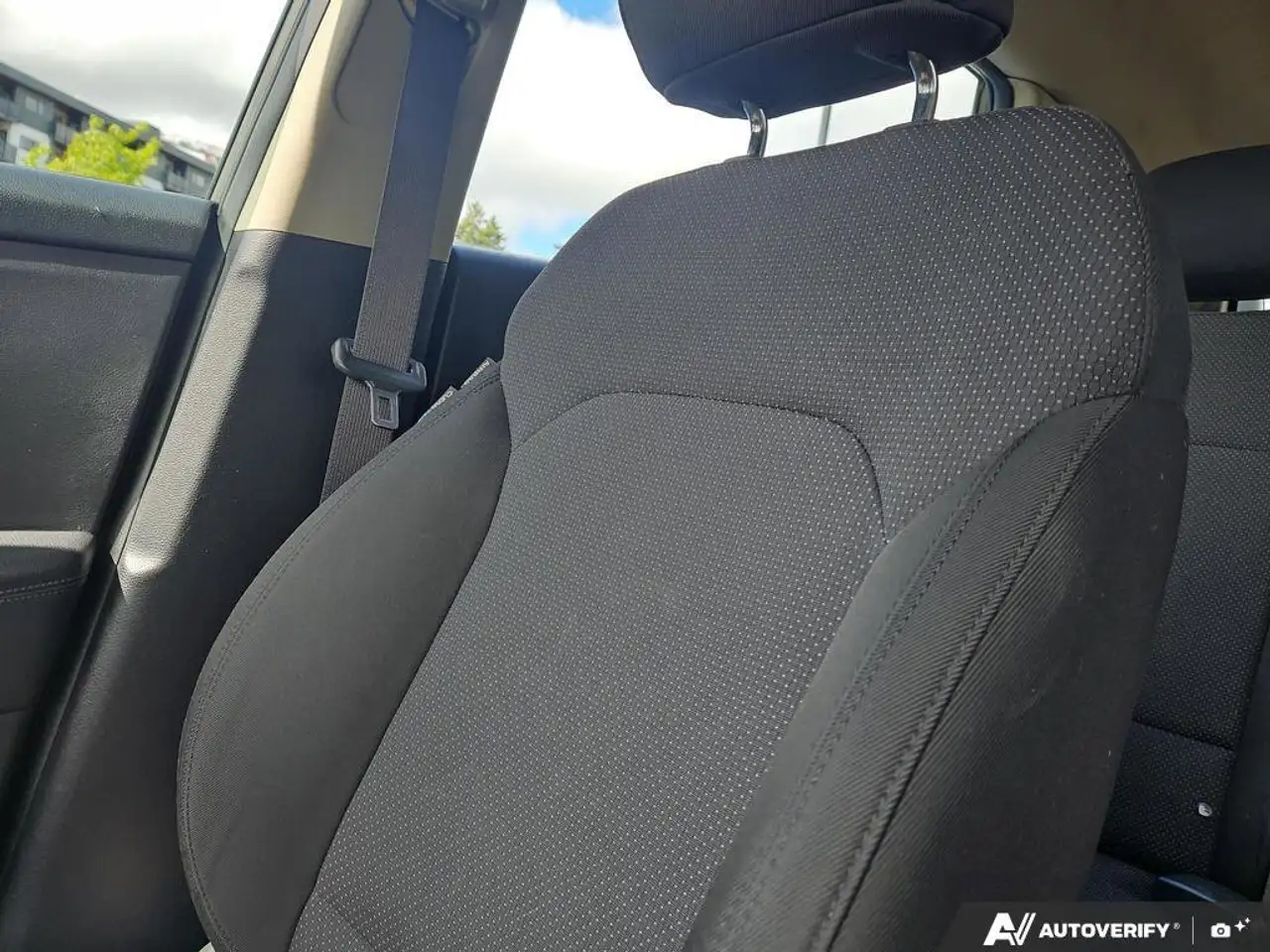 Kia Rondo снимка Kia Rondo