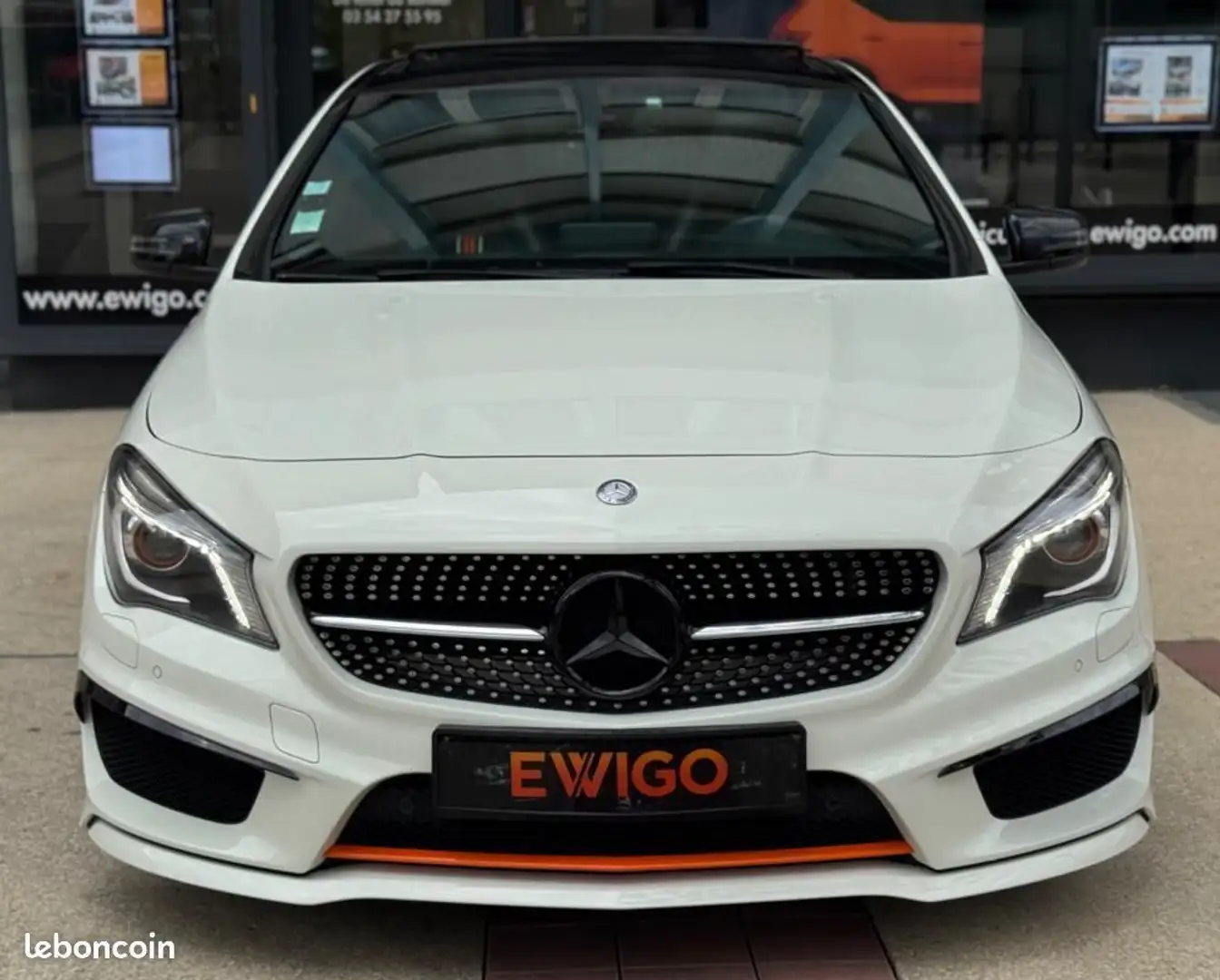 Mercedes-Benz CLA 200 Mercedes Classe 200 1.6 156CH FASCINATION AMG ORAN Blanc - 2