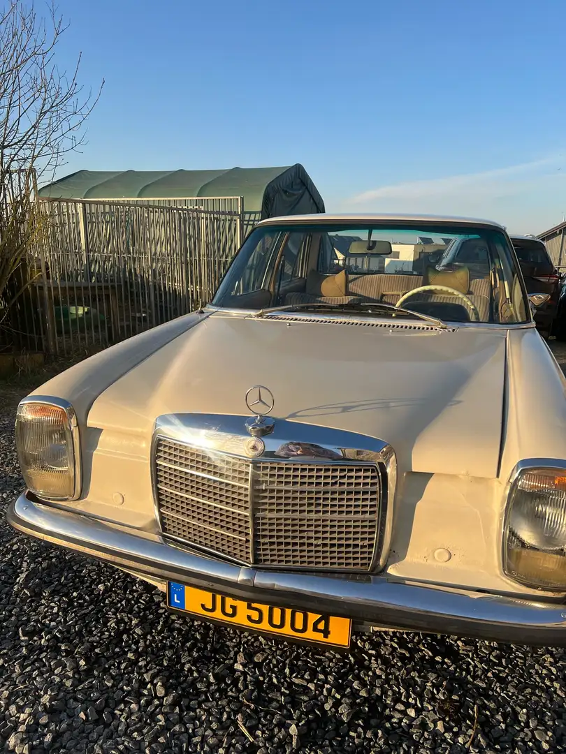 Mercedes-Benz 200 W115 1973 - 1