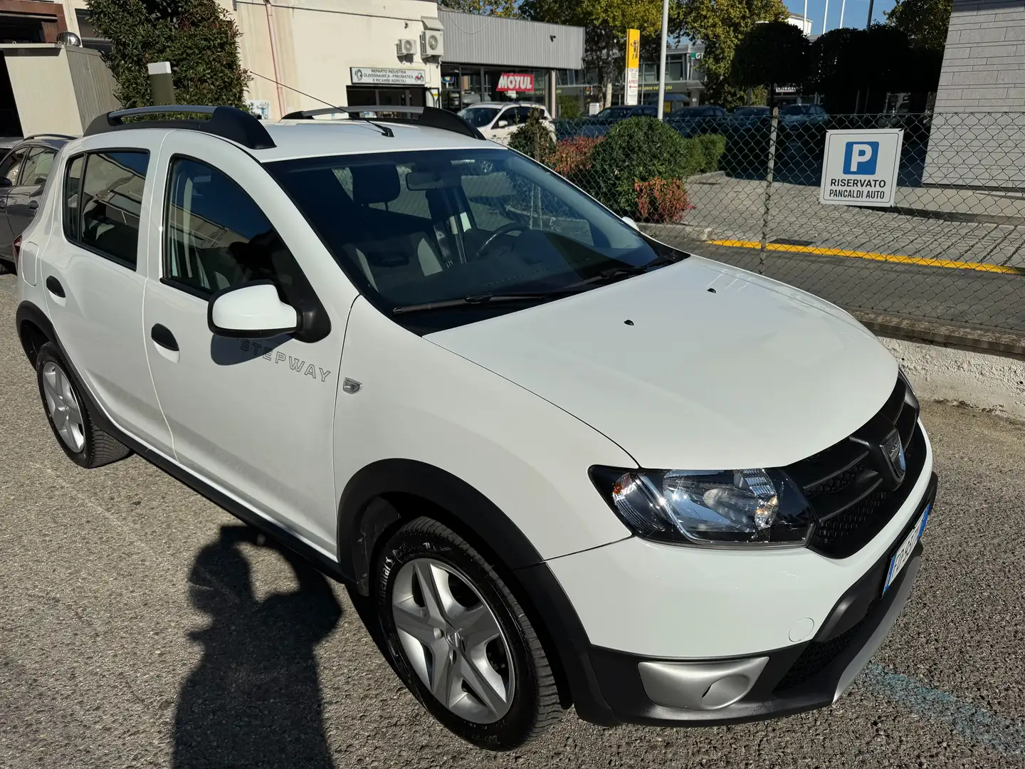 Dacia Sandero Stepway Prestige1.5 dci 90cv,CLIMA,NAVIGATORE,BLUE Bianco - 2