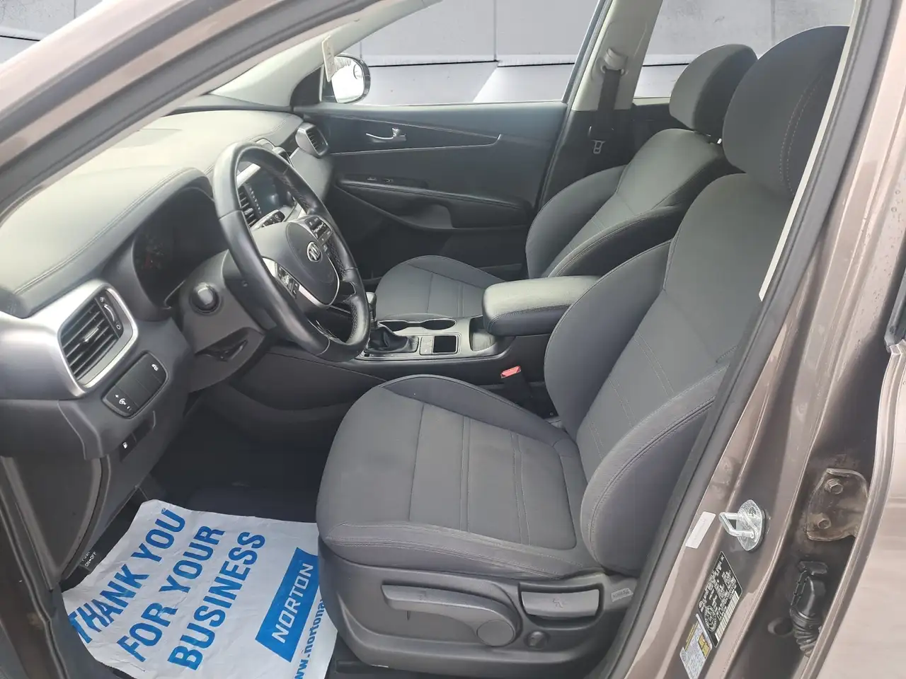 Kia Sorento снимка Kia Sorento