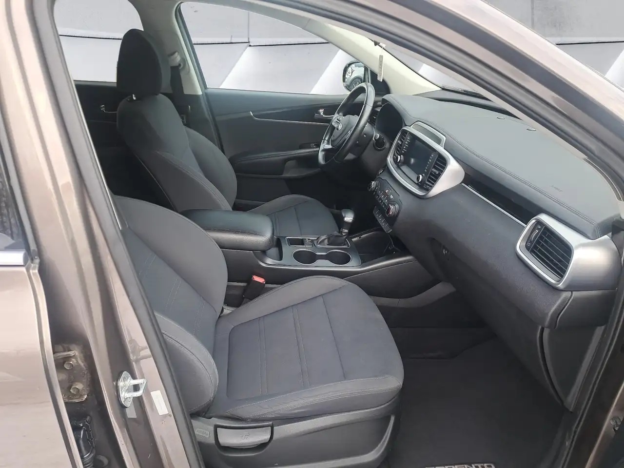 Kia Sorento снимка Kia Sorento