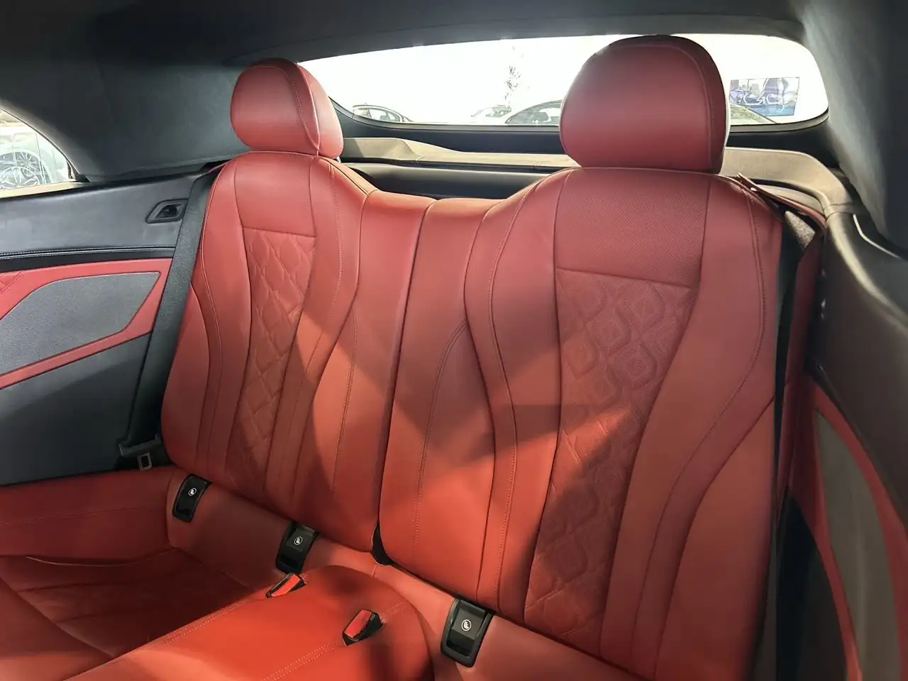 BMW M8 снимка BMW M8