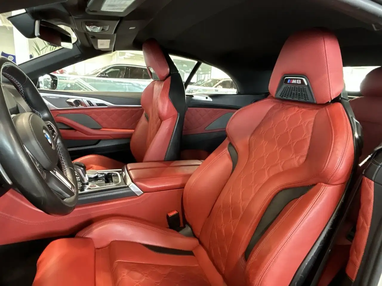 BMW M8 снимка BMW M8