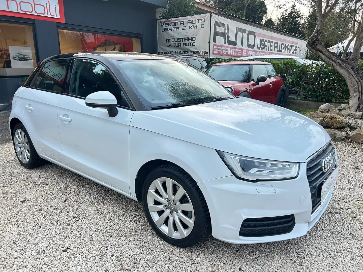 Audi A1 1.6TDI SPBNEOPATENTATI BI-COLOR GARANZIA Bianco - 1