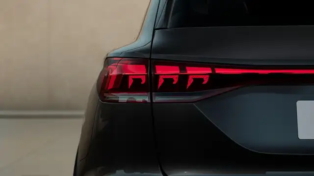 Audi E-Tron view 7