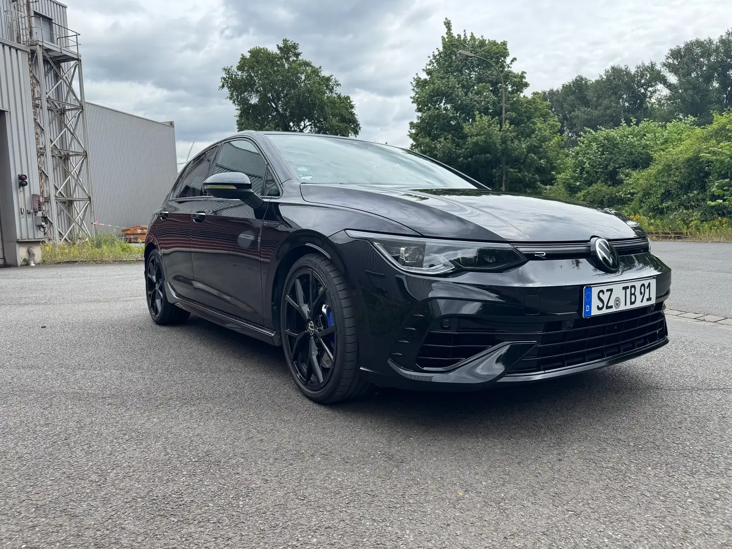 Volkswagen Golf R Golf 2.0 TSI OPF 4Motion DSGR Zwart - 1