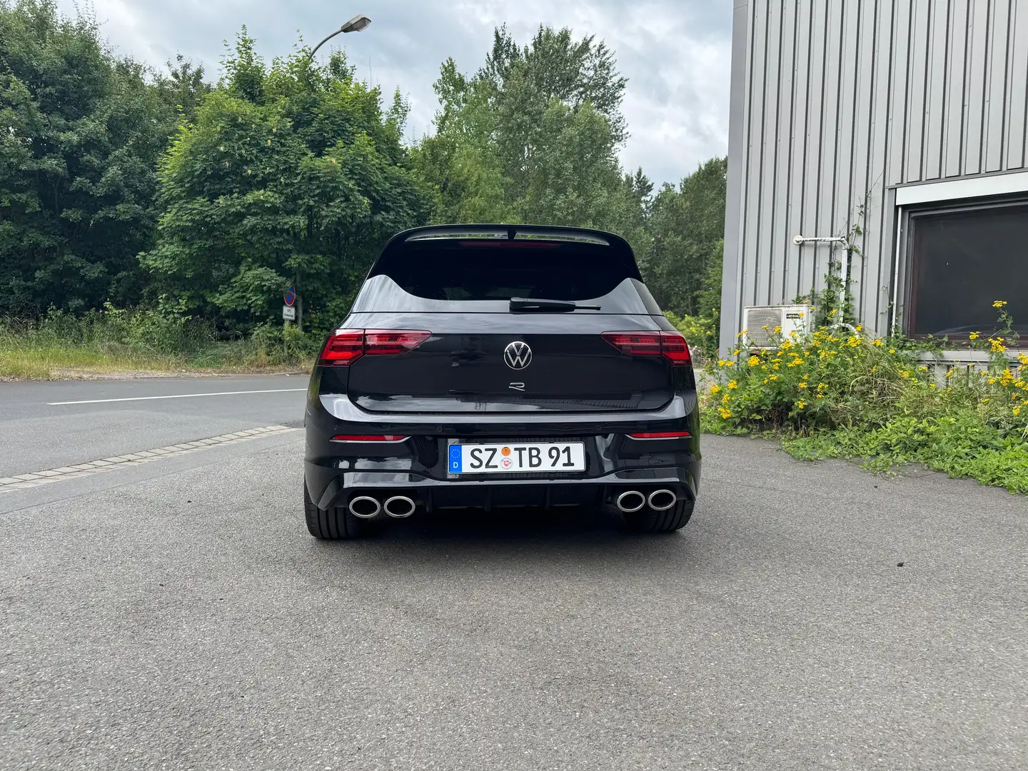 Volkswagen Golf R Golf 2.0 TSI OPF 4Motion DSGR Zwart - 2