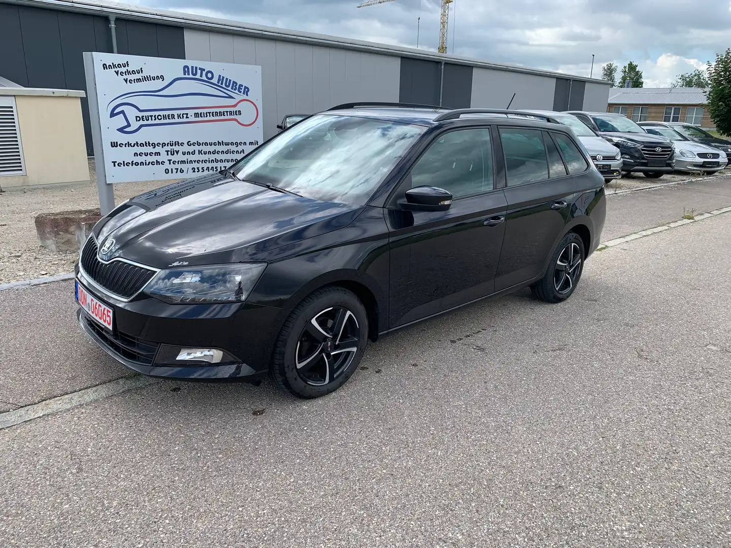 Skoda Fabia 1.2 TSI Ambition | TÜV NEU | SERVICE NEU Zwart - 2