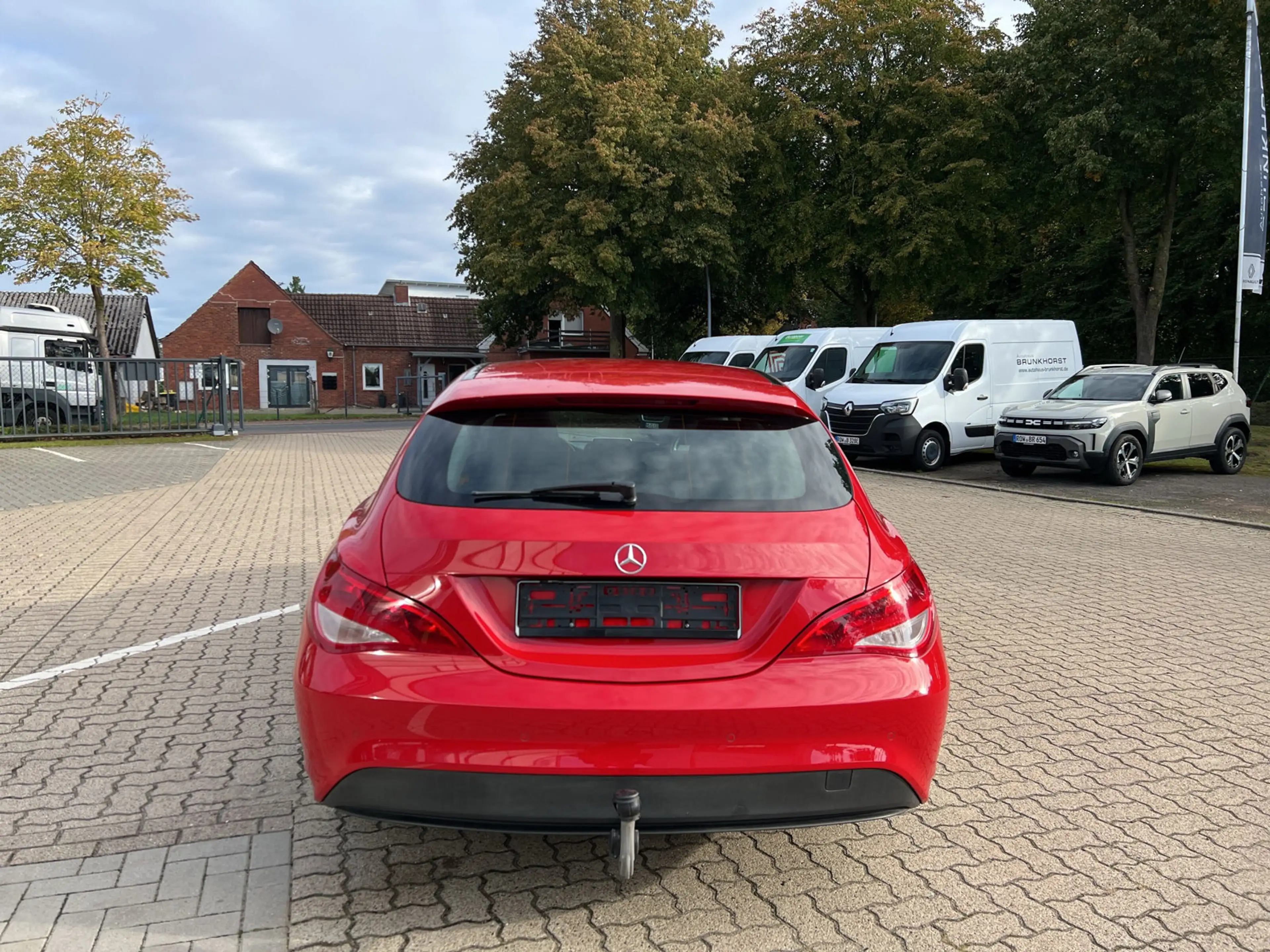 Mercedes-Benz CL A Shooting Brake 180 7G-DCT AHK+RFK+SHZ — photo 2