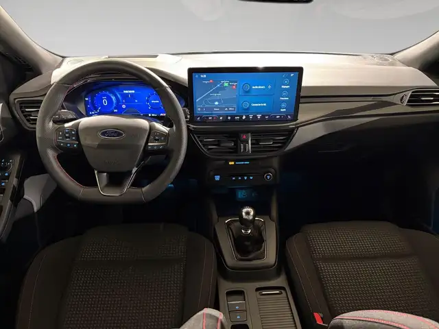 Ford Focus view 4