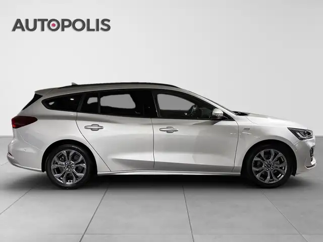 Ford Focus view 15