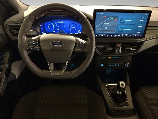Ford Focus view 5