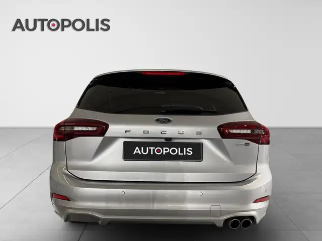 Ford Focus view 14