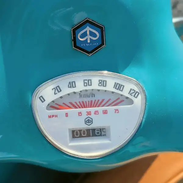 Vespa 125 GTR - foto 7