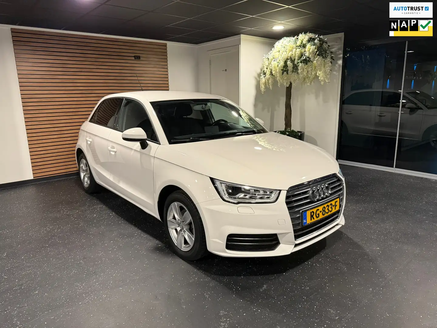 Audi A1 Sportback 1.0 TFSI LED/NAVI/CRUISE/NWE APK. Alb - 1
