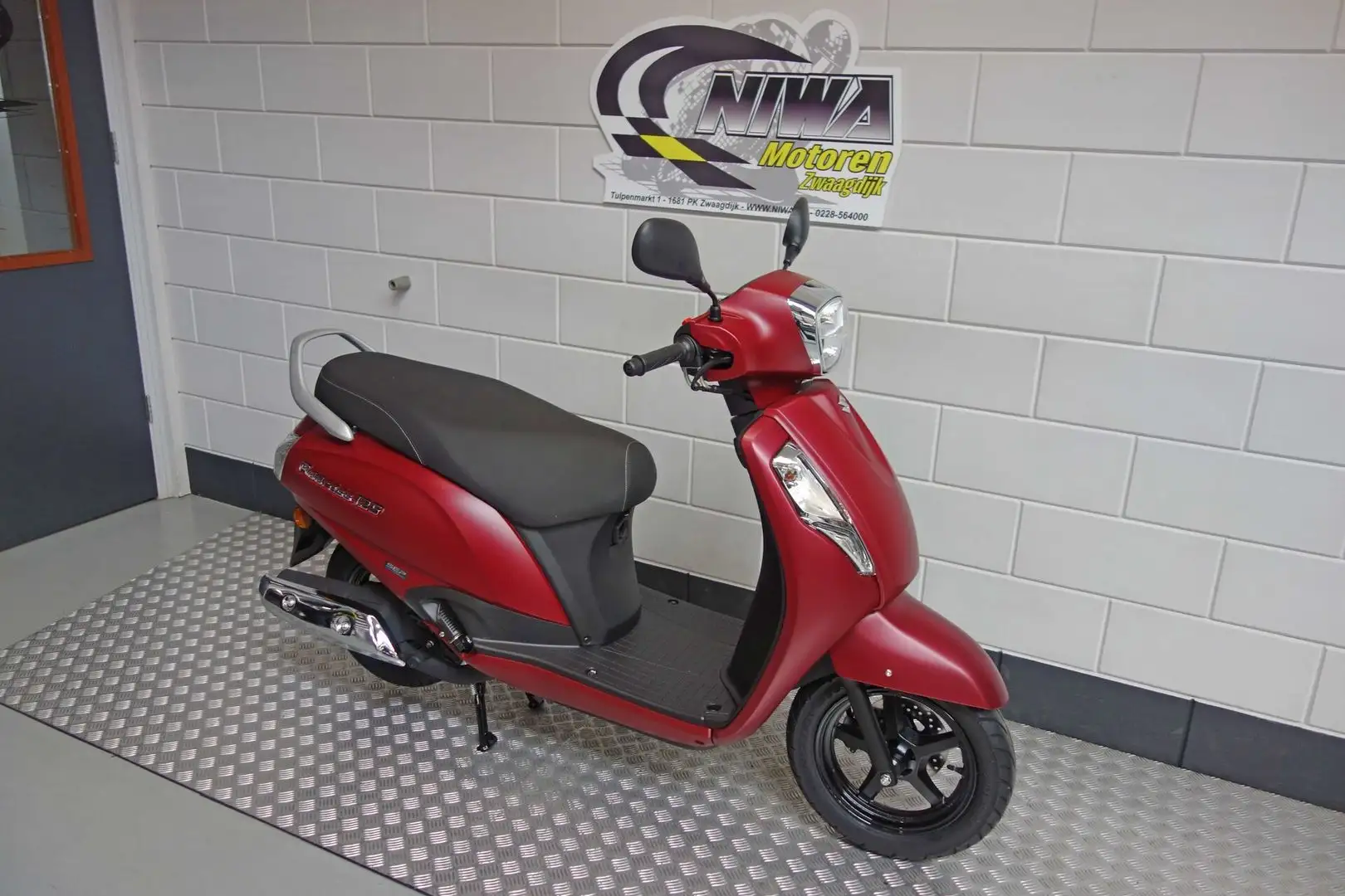 Suzuki Address 125 Rood - 2