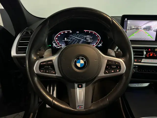 BMW X4 view 9