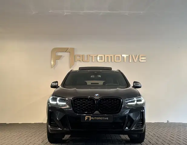 BMW X4 view 2