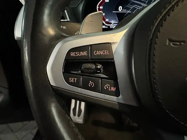 BMW X4 view 12